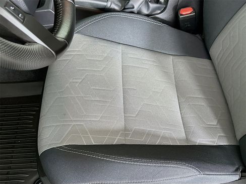 Used 2023 Toyota Tacoma TRD Off-Road image 19