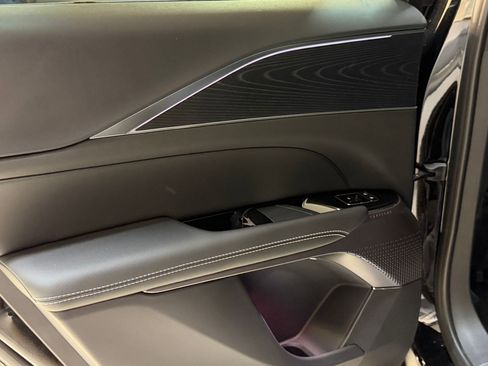 New 2026 Cadillac Lyriq Sport AWD/4WD image 39