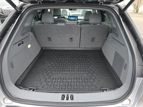 Used 2022 Lincoln Nautilus Reserve image 21