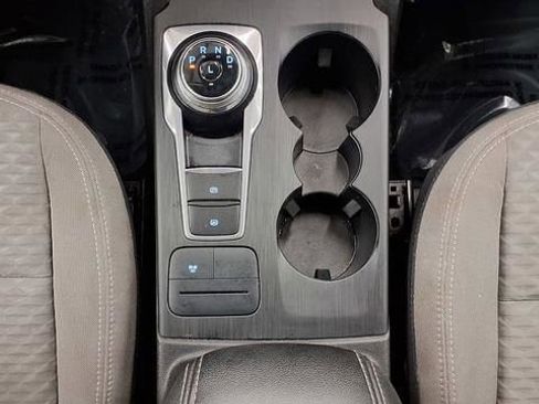 Used 2021 Ford Escape SE image 28