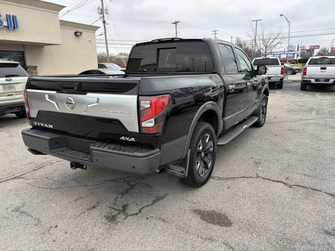 Used 2021 Nissan Titan Platinum Reserve w/ Moonroof Package image 11
