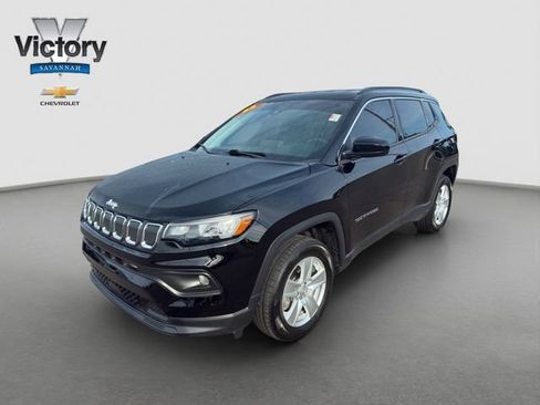 Used 2022 Jeep Compass Latitude AWD/4WD image 3