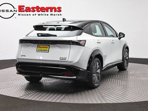 Used 2024 Nissan Ariya AWD image 5