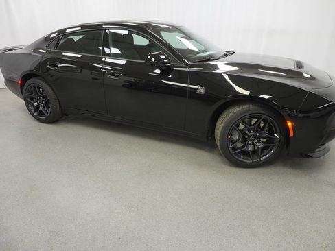 New 2026 Dodge Charger Scat Pack w/ Blacktop Package AWD/4WD image 8