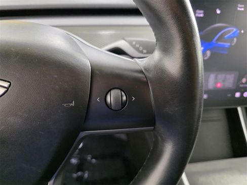 Used 2018 Tesla Model 3 Long Range image 22