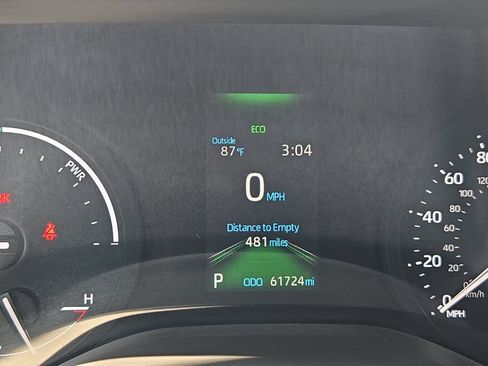 Used 2024 Toyota Sienna LE FWD image 25
