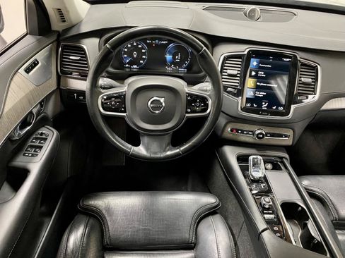 Used 2021 Volvo XC90 T8 Inscription w/ Advanced Package AWD/4WD image 2