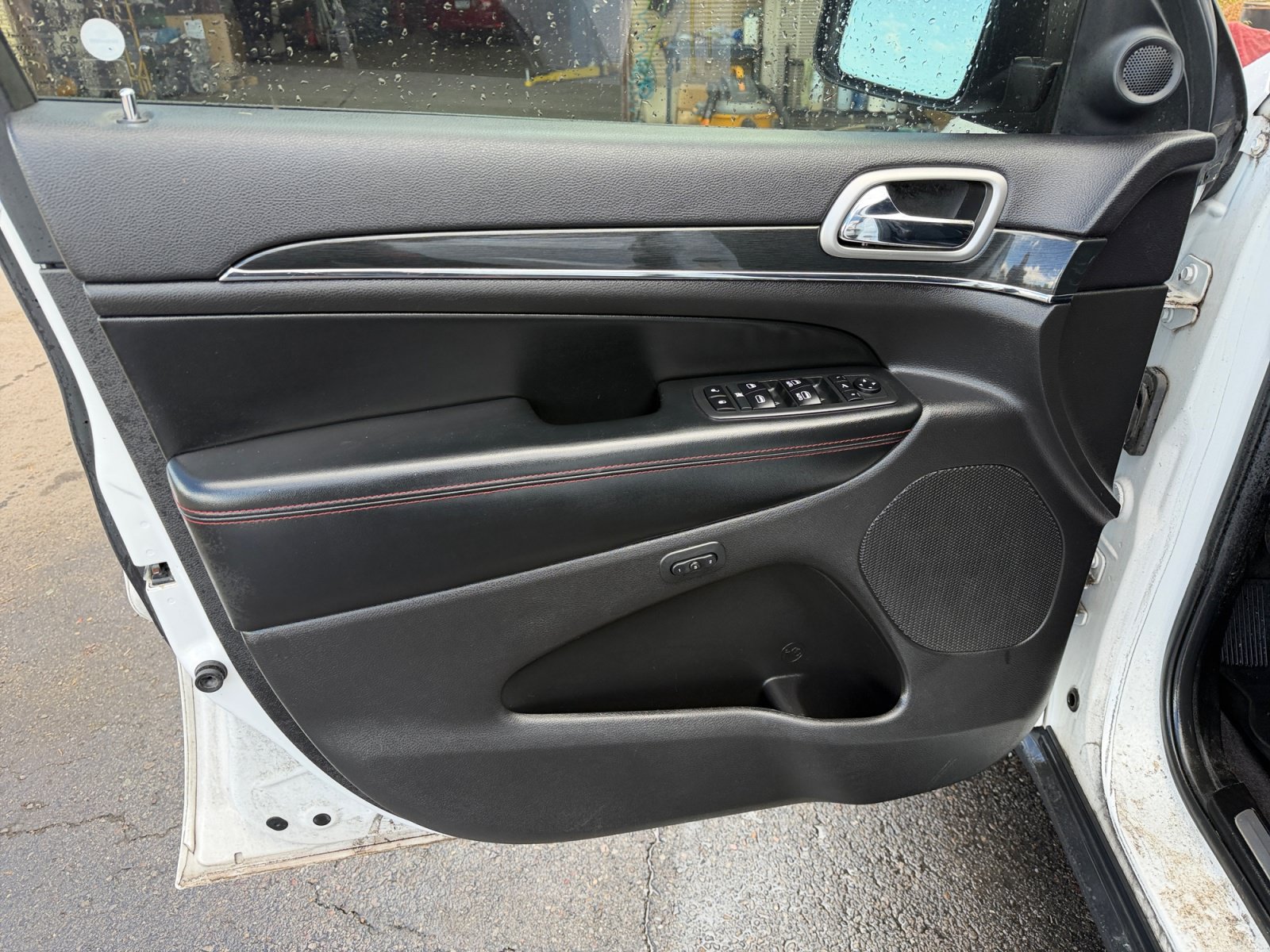 Used 2018 Jeep Grand Cherokee Trailhawk AWD/4WD image 19