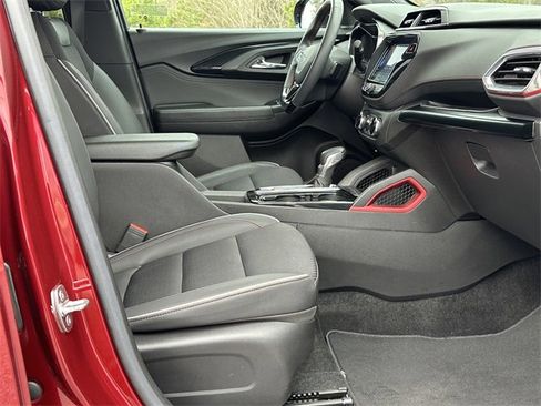 Used 2023 Chevrolet TrailBlazer RS w/ Convenience Package image 14