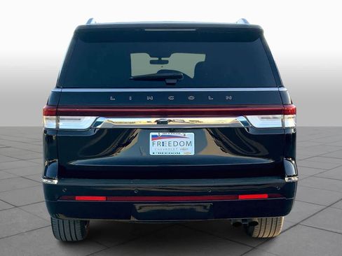 Used 2022 Lincoln Navigator Black Label image 4