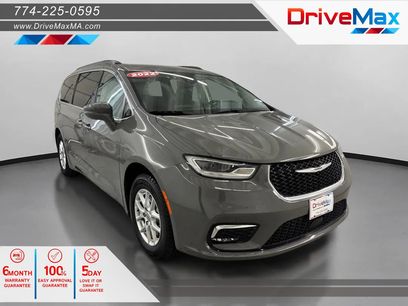 Used 2022 Chrysler Pacifica Touring-L