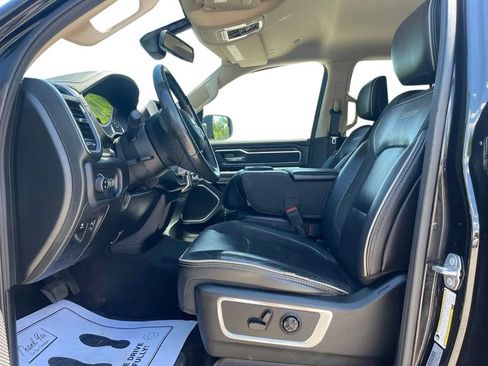 Used 2019 RAM 1500 Laramie AWD/4WD image 15
