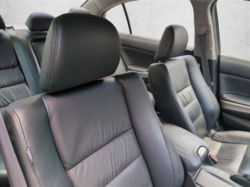 Used 2010 Honda Accord EX-L image 23
