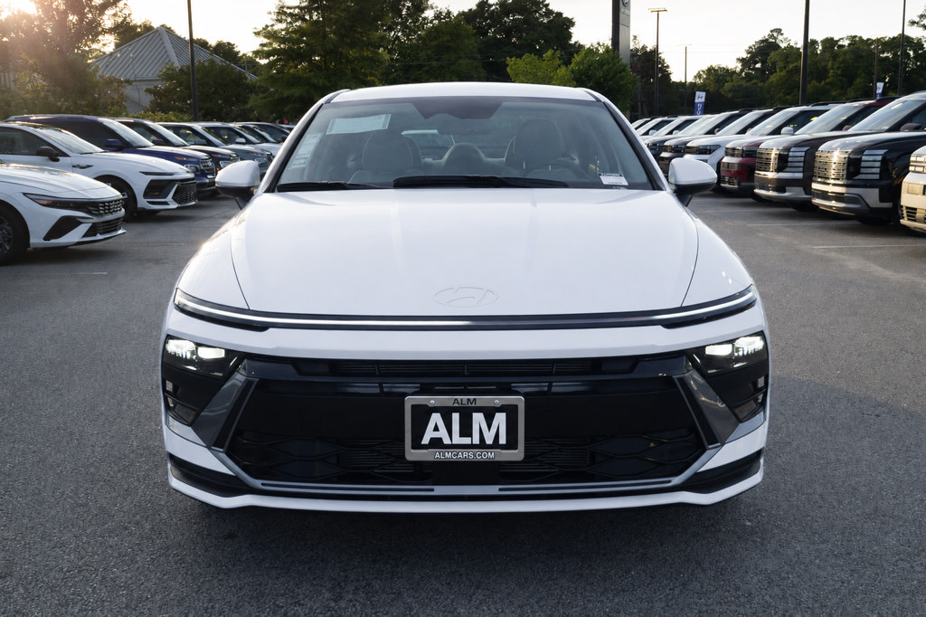New 2027 Hyundai Sonata SE FWD image 2