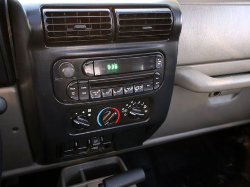 Used 2006 Jeep Wrangler X w/ Tire & Wheel Group (Ecco) image 16