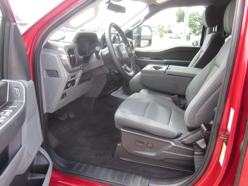Used 2025 Ford F150 XLT w/ Equipment Group 301A Standard AWD/4WD image 11
