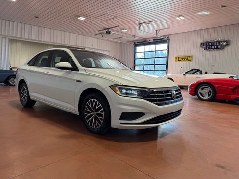 Used 2019 Volkswagen Jetta SEL FWD image 9