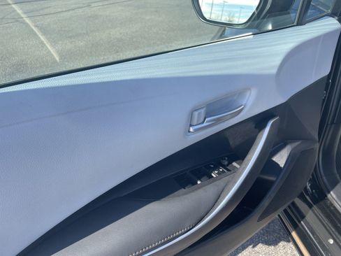 Used 2022 Toyota Corolla SE image 9