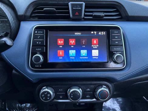 Used 2024 Nissan Versa SV w/ Trunk Package image 26