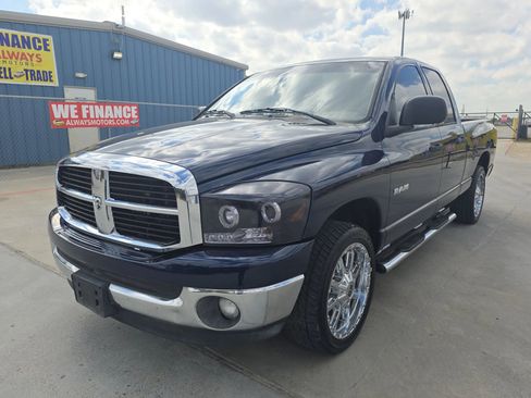 Used 2008 Dodge Ram 1500 Truck SLT image 3