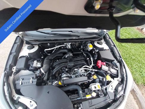Used 2025 Subaru Outback AWD/4WD image 29