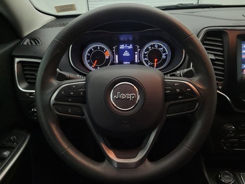 Used 2019 Jeep Cherokee Latitude w/ Popular Appearance Group image 22