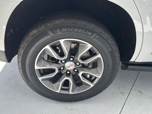 Used 2023 GMC Yukon Denali w/ Denali Reserve Package image 37