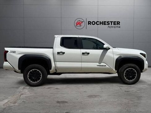 Certified 2024 Toyota Tacoma TRD Off-Road AWD/4WD image 66
