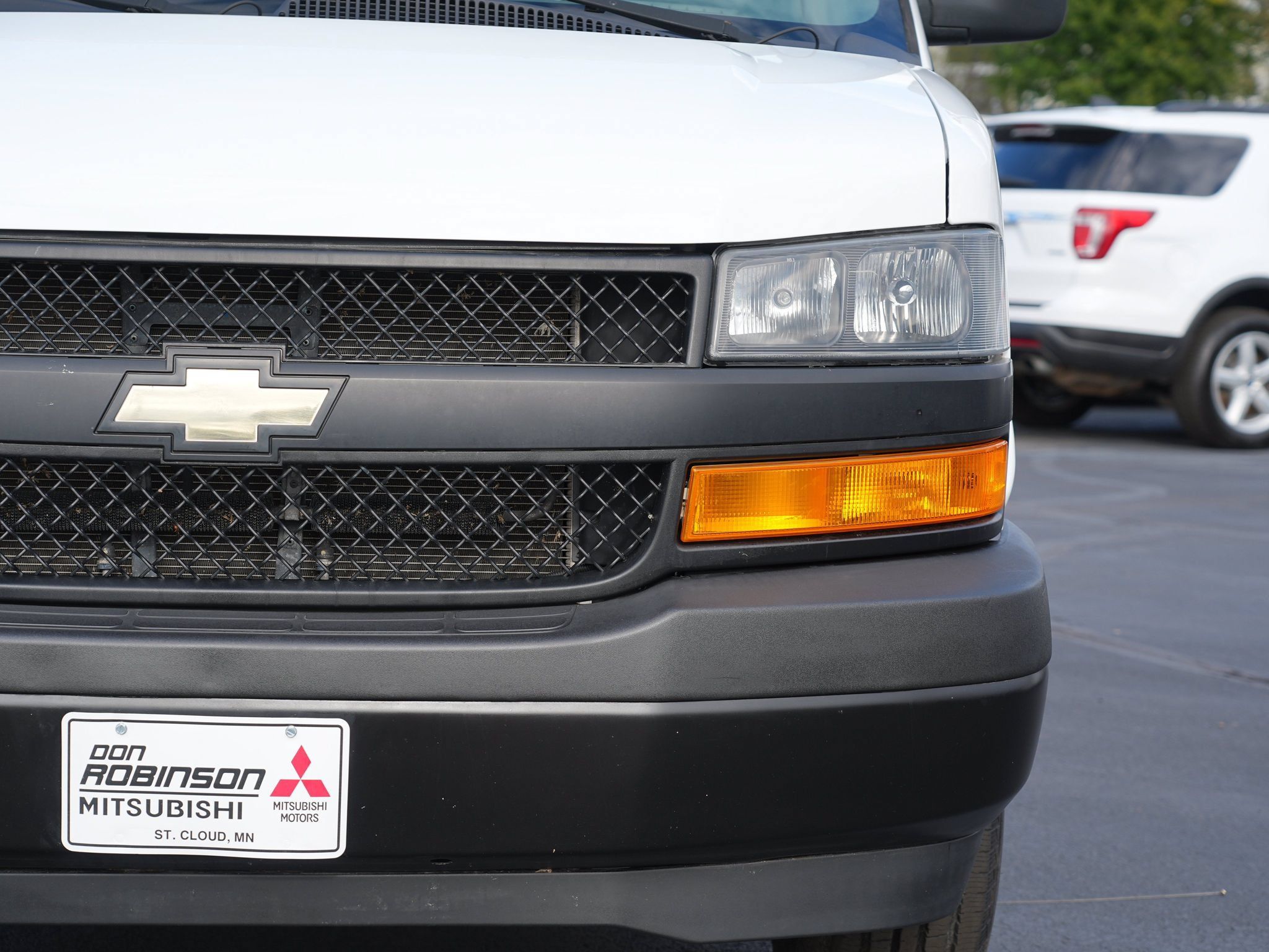 Used 2019 Chevrolet Express 2500 LS w/ Driver Convenience Package RWD image 10
