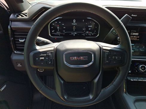 Certified 2025 GMC Sierra 3500 AT4 w/ AT4 Premium Plus Package AWD/4WD image 19
