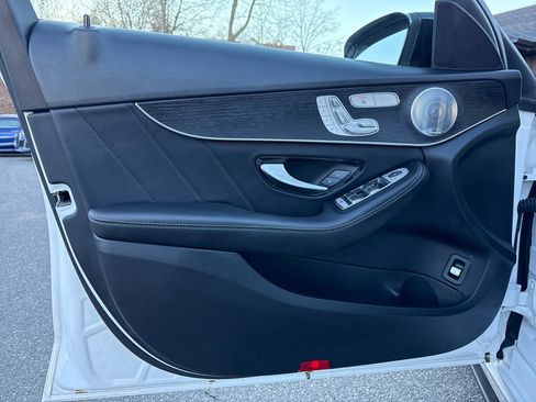 Used 2021 Mercedes-Benz C 300 4MATIC Sedan image 23