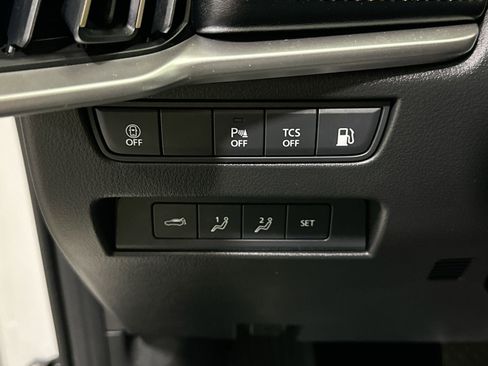 Used 2024 MAZDA CX-90 Plug-In Hybrid w/ Premium Plus image 17