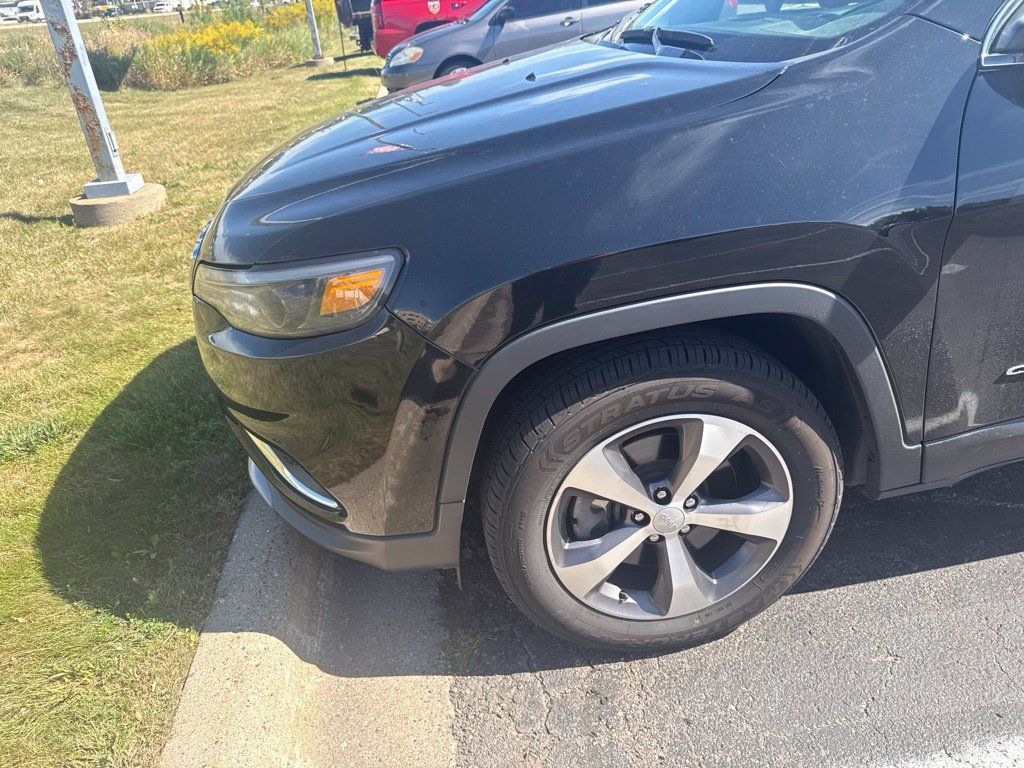 Used 2020 Jeep Cherokee Limited AWD/4WD image 25