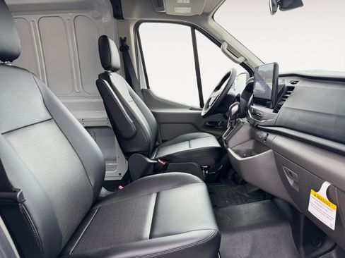 New 2025 Ford Transit 250 148 Medium Roof Extended AWD image 17