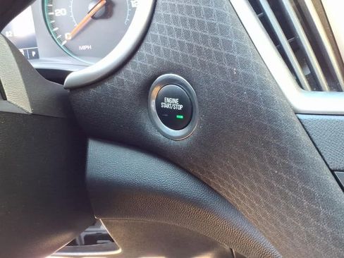 Used 2024 Chevrolet Malibu LT FWD image 11