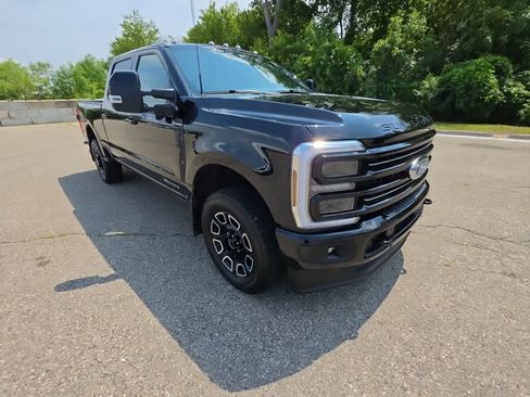 Used 2026 Ford F250 Platinum AWD/4WD image 6