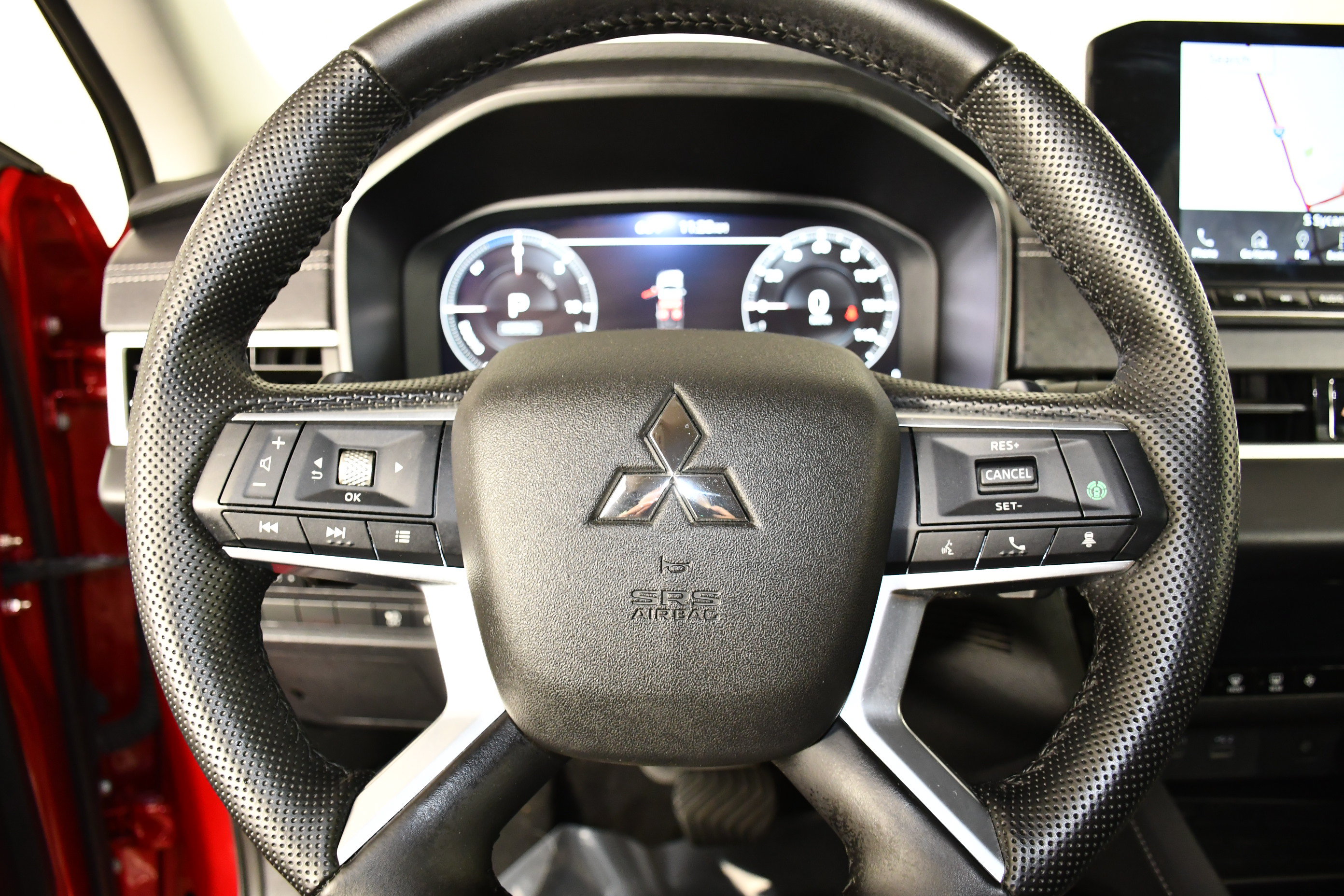Used 2025 Mitsubishi Outlander SE AWD/4WD image 19