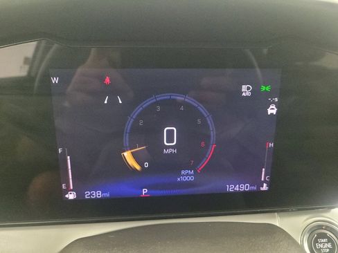 Used 2024 Chevrolet Trax LT w/ LT Convenience Package FWD image 23