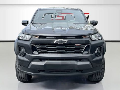 Used 2024 Chevrolet Colorado Trail Boss AWD/4WD image 2