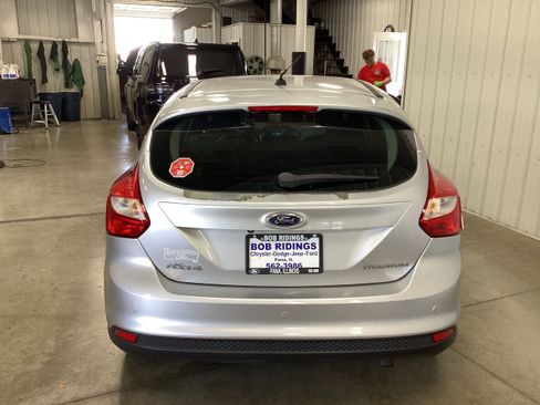 Used 2012 Ford Focus Titanium FWD image 4