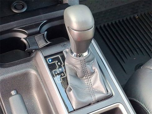 Used 2023 Toyota Tacoma TRD Off-Road image 15