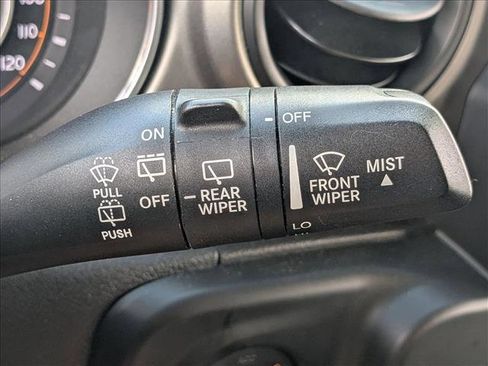 Used 2018 Jeep Wrangler Unlimited Sport S AWD/4WD image 14