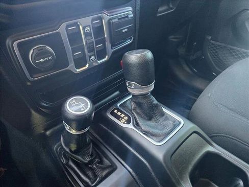 Used 2020 Jeep Wrangler Unlimited Sport AWD/4WD image 13