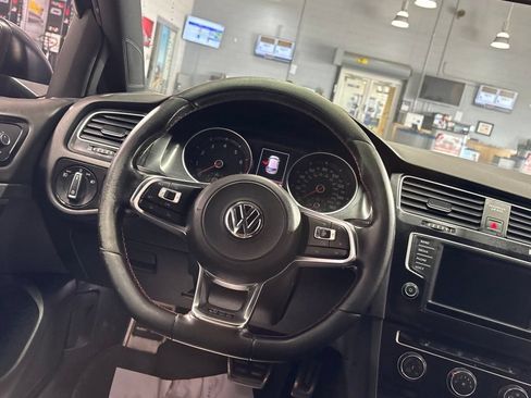Used 2017 Volkswagen GTI S FWD image 22