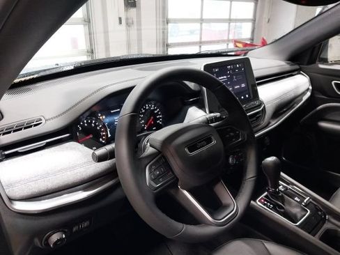 New 2026 Jeep Compass Latitude AWD/4WD image 5