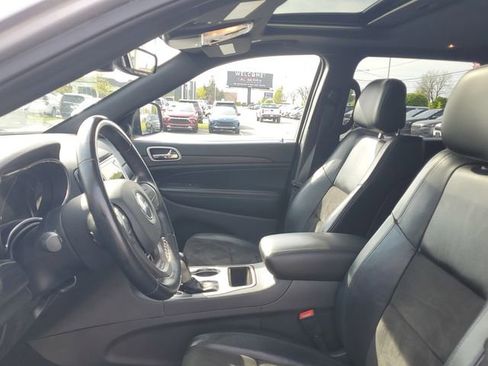 Used 2021 Jeep Grand Cherokee Altitude AWD/4WD image 18
