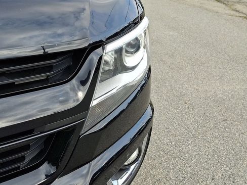 Used 2020 Chevrolet Colorado Z71 w/ Z71 Midnight Edition AWD/4WD image 15