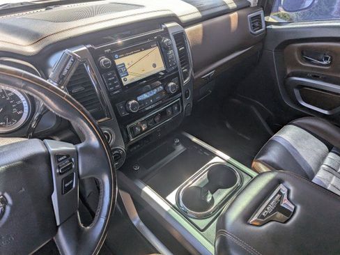 Used 2018 Nissan Titan Platinum Reserve w/ Platinum Utility Package AWD/4WD image 17