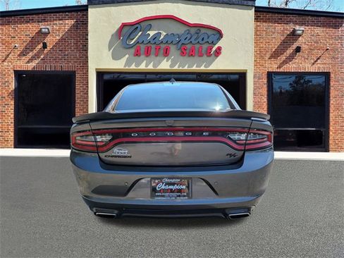 Used 2018 Dodge Charger R/T w/ Blacktop Package image 6