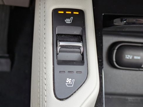 Certified 2021 Kia Telluride EX image 30